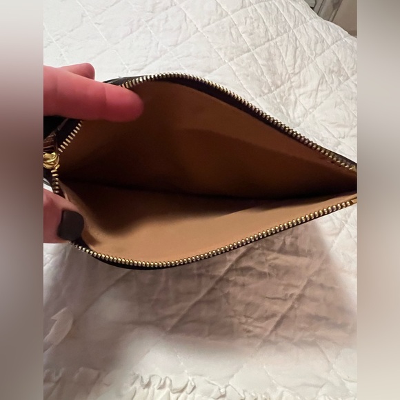 Louis Vuitton Monogram Wristlet - Picture 4 of 6